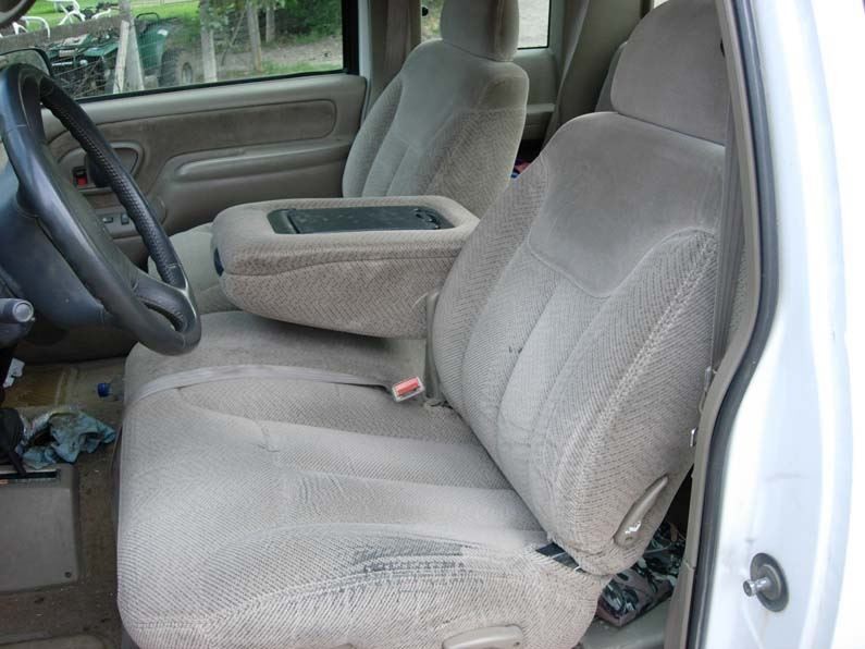 1995 1999 Gmc Yukon 60 40 With Opening Console Seat Covers Headwaters - Chevy Truck 60 40 Bench Seat Replacement